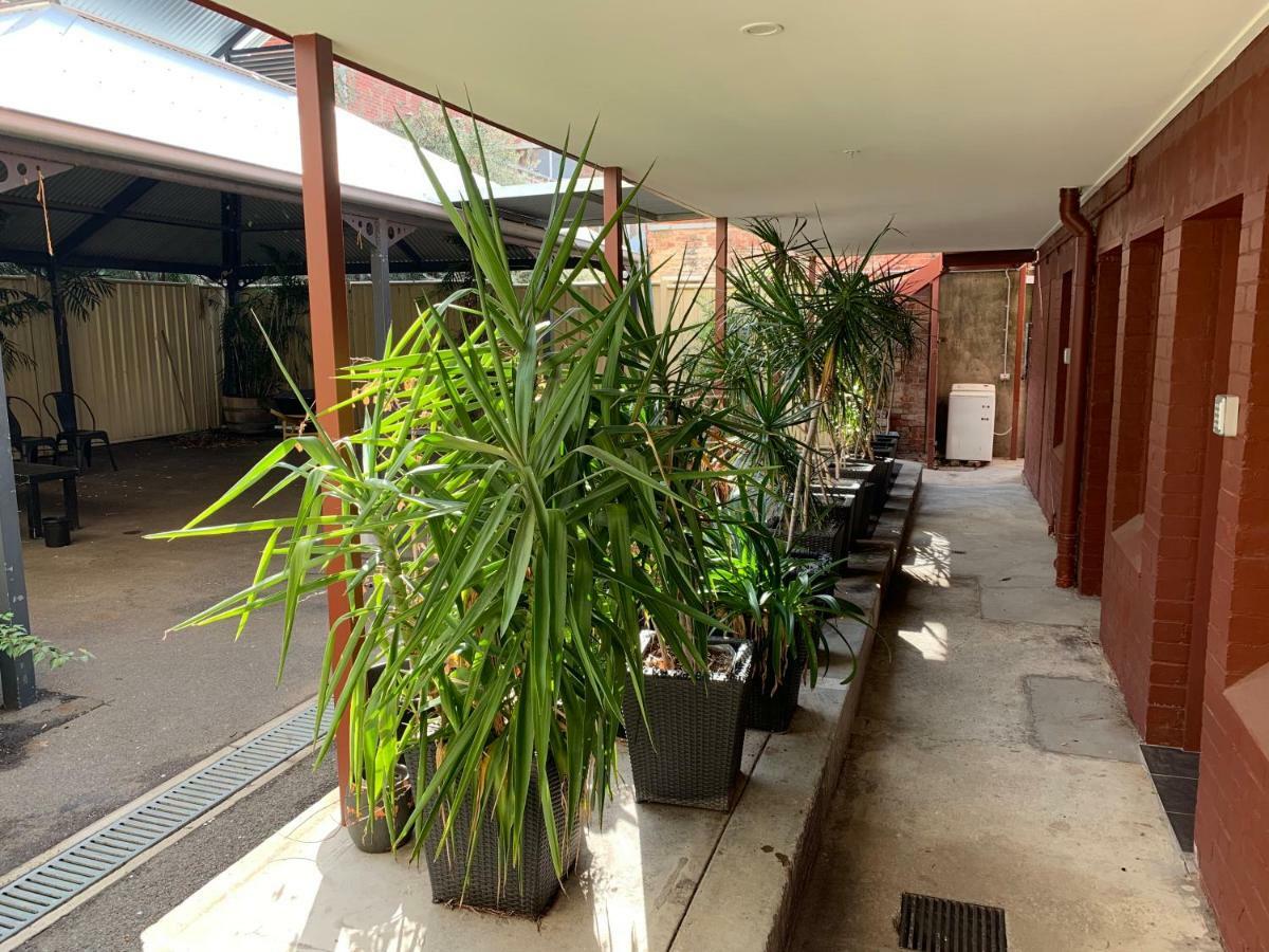 Crown Cbd Motel - City Location Bendigo Bagian luar foto